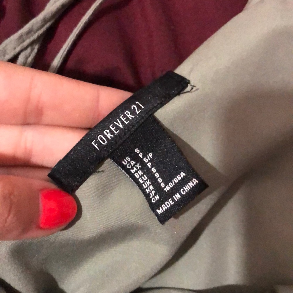 Off the shoulder romper - Picture 2 of 4